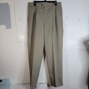 Mens Nordstroms Tan Chinos 100% Cotton Smart care Stain resistant Size 34 x32
